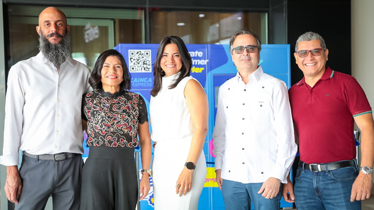 Courier abre primer locker con retiro de paquetes 24 horas