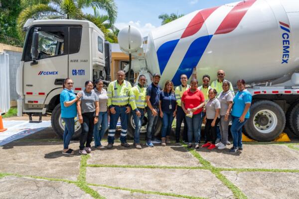 Barrick Pueblo Viejo y Cemex se unen para promover la seguridad vial. Foto fuente externa