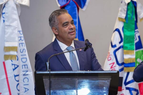 Gobierno presenta plataforma tecnológica a favor de las personas con discapacidad en RD