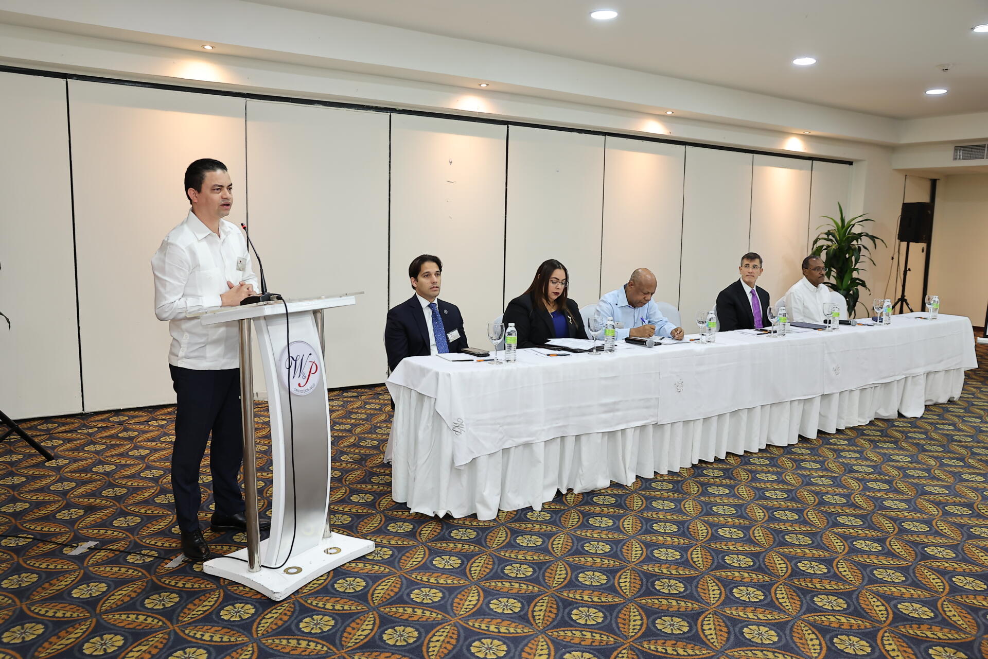 Hacienda y Bienes Nacionales avanzan estrategia titularización inmuebles estatales