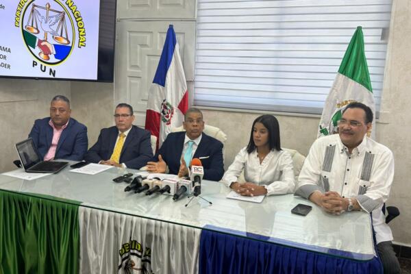 Pidió votar por un presidente “honesto”, al referirse al actual jefe del Estado, Luis Abinader. Foto: Fuente externa 