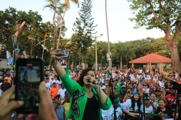 Juliana O’Neal cierra su campaña. Foto fuente externa