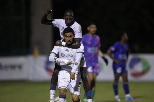 El club Atlético Pantoja llegó a 15 unidades y Atlético San Cristóbal se mantiene en el fondo de la tabla con un solo punto.