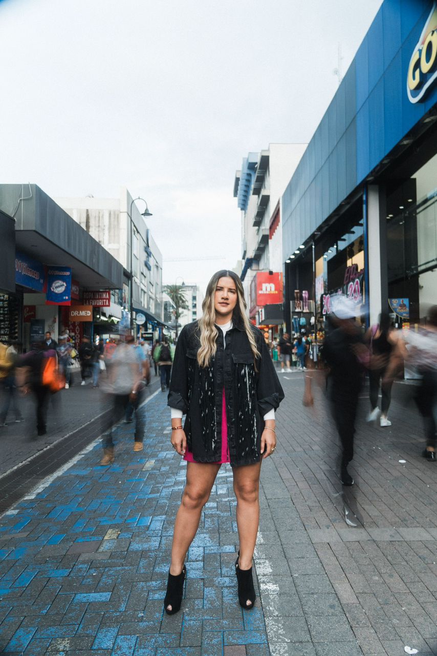 Nathalie Hazim promociona su tema "Para mí". (foto, fuente externa)