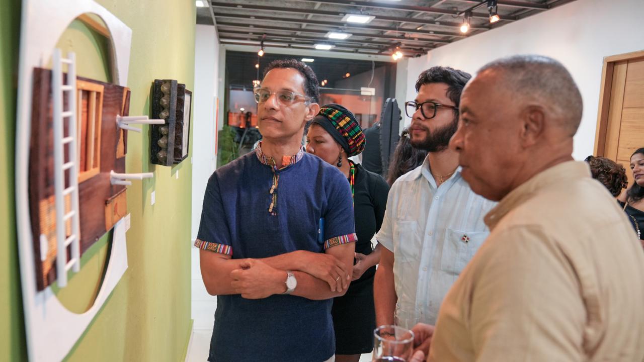 Las obras estarán en exhibición hasta mitad de junio. Foto: Fuente externa
