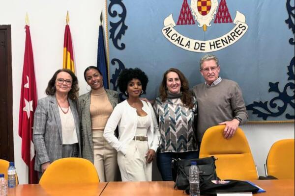 La actriz Fidia Peralta fue invitada por la universidad de Alcalá, a un interesante coloquio debatiendo diferentes aspectos de la película. (foto, fuente externa)
