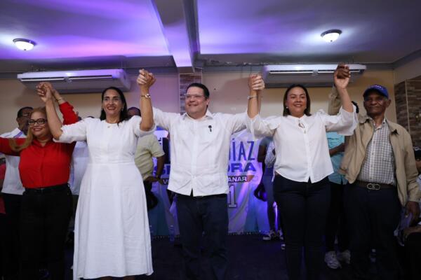 Yayo Sanz junto a la senadora Lia Diaz 
Foto: fuente externa