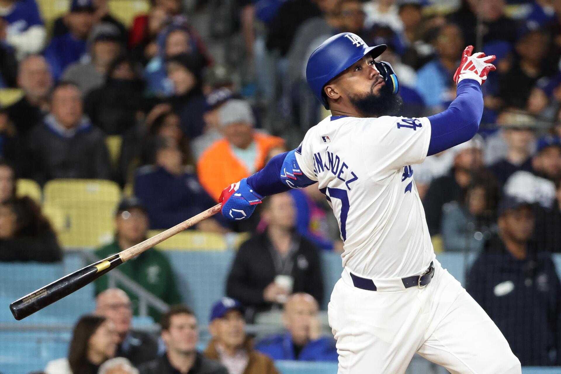 Teoscar Hernández se encarga de propinar revés a los Marlins con jonrón de dos carreras