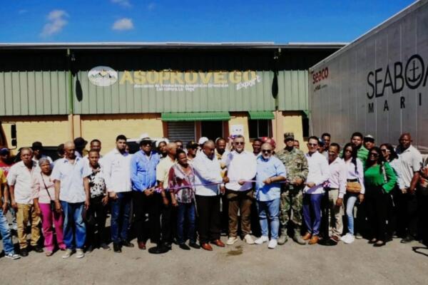 El FEDA inaugura transformación energética de empacadora de vegetales en la Asoprovego. Foto: Fuente externa