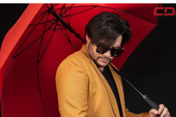 Rafely Rosario, merenguero, compositor y productor dominicano. 