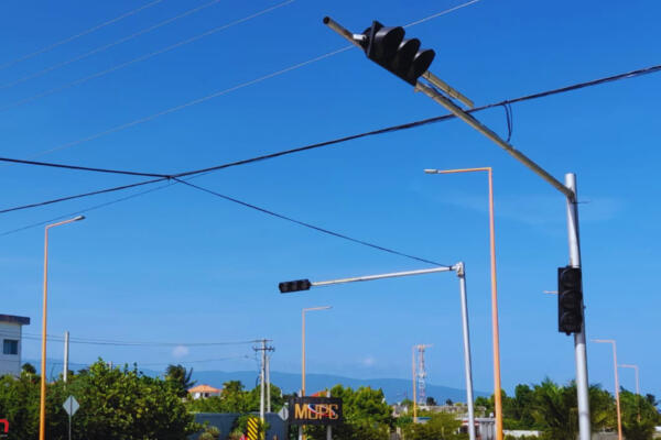 Condición de los semáforos en Barahona. Foto: Fuente externa