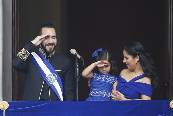 El presidente Bukele promete 