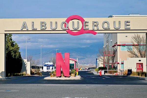 Netflix inaugura sus nuevos estudios ampliados en Albuquerque, Nuevo México. Foto fuente externa