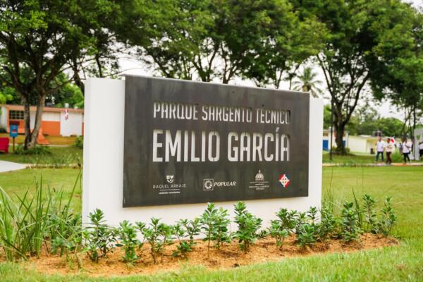 Popular, primera dama y MICM remozan parque Base Aérea de San Isidro Sargento Técnico Emilio García. Beneficiará a más de 600 familias. Foto: Banco Popular
