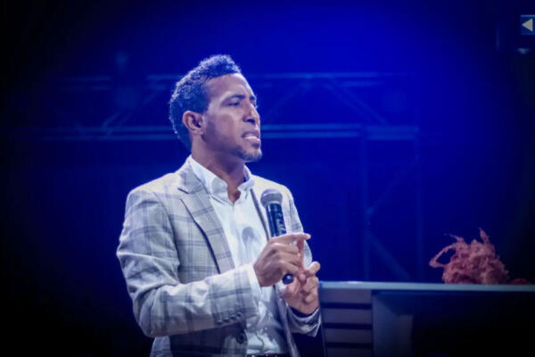 Tres meses de prisión preventiva a pastor Johan Manuel Castillo