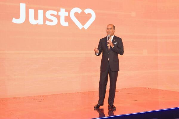 Víctor Rojas, vicepresidente de Seguros Reserva lanza nuevo portafolio de productos de salud: Just Salud Local. (foto, fuente externa)
