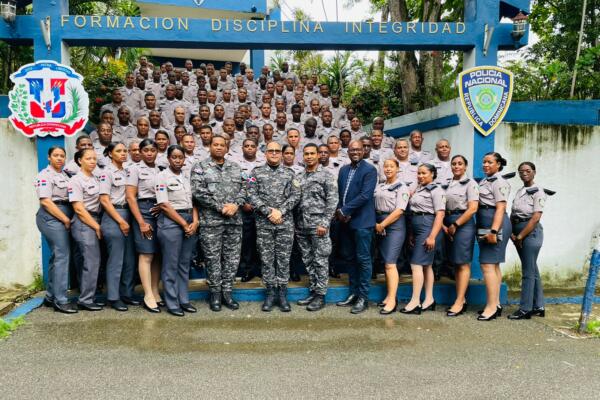 Escuela de Entrenamiento Policial fortalece los conocimientos y la capacidad operativa de 107 miembros de la institución.(foto, fuente externa)
