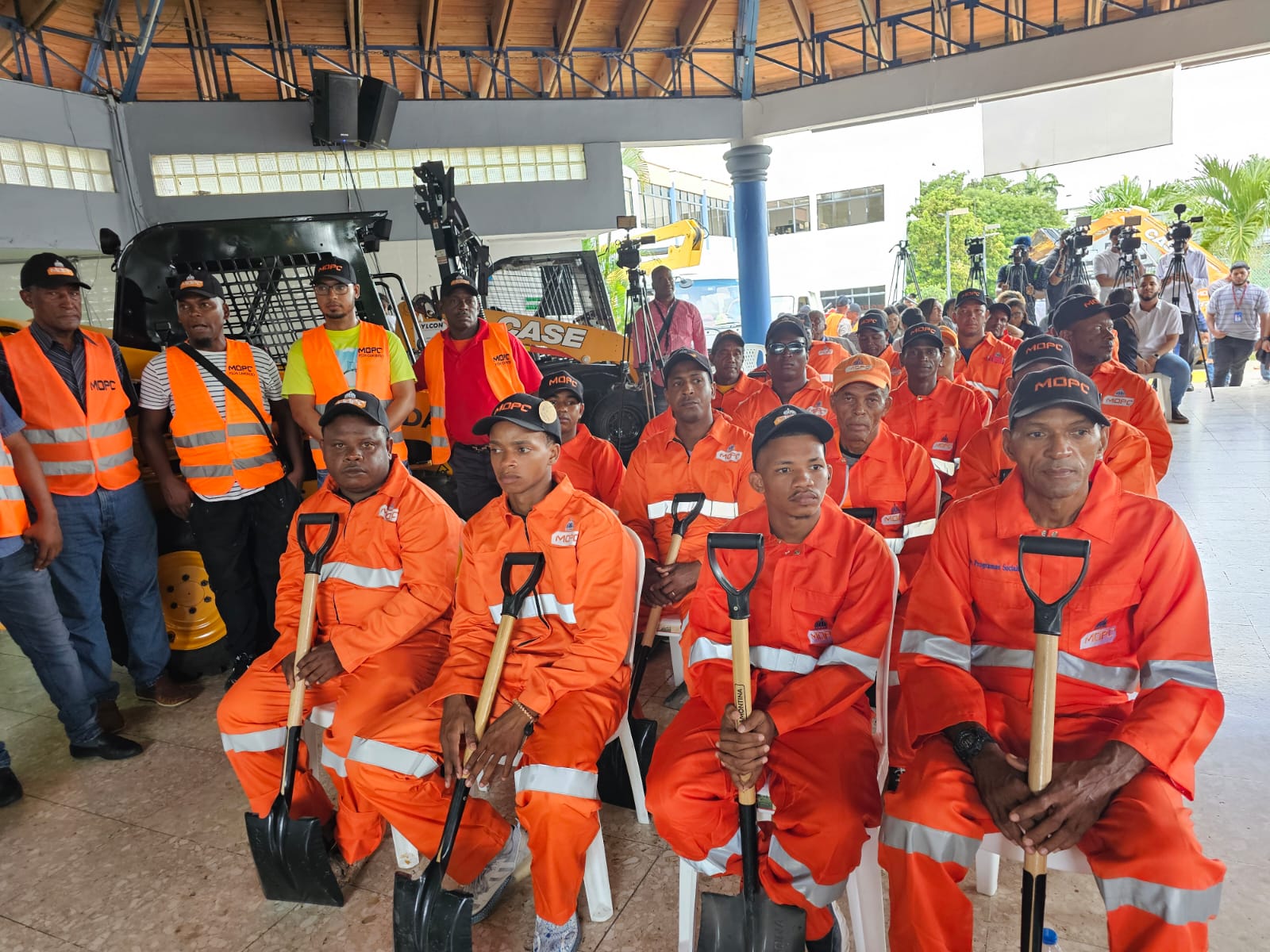 MOPC activa su Comité de Emergencia con motivo del inicio de la temporada ciclónica. (foto, fuente externa)