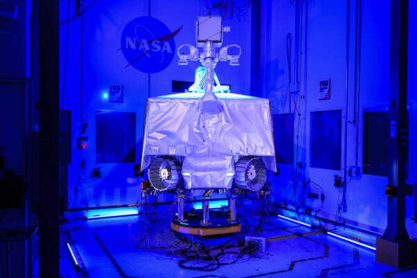 Fotografía sin fecha cedida por la NASA del Vehículo de Exploración Polar para Investigación de Volátiles 