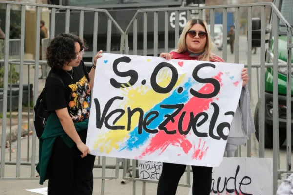 Chile confirma que el cuerpo diplomático venezolano dejará el país en las 
