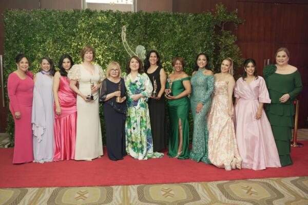 Gala del Premio Mujeres que Inspiran reconoce aportes y diversidad de cinco grandes profesionales, bajo la conducción de Jatnna Tavarez. Foto: Fuente Externa