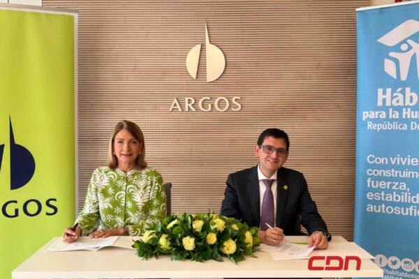 Argos Dominicana y Hábitat para la Humanidad mejorarán las vidas de 740 personas