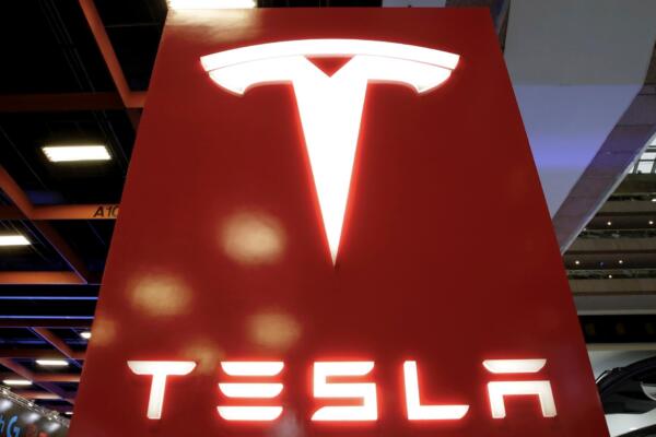 Tesla aprueba USD 29.000 millones en acciones a Musk
