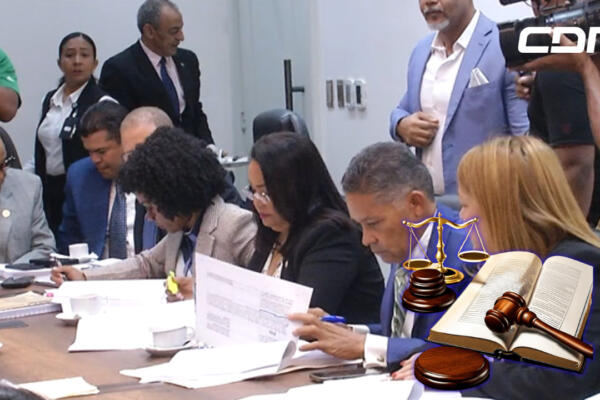 Comisión sigue recibiendo prouestas sobre Código Penal. CDN DIGITAL