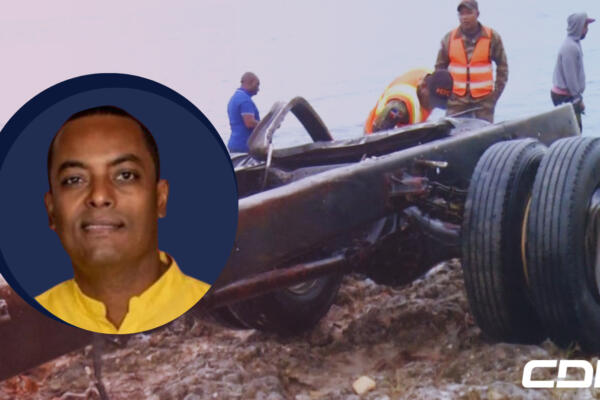 Continúan búsqueda del conductor de camión desaparecido en el mar Caribe