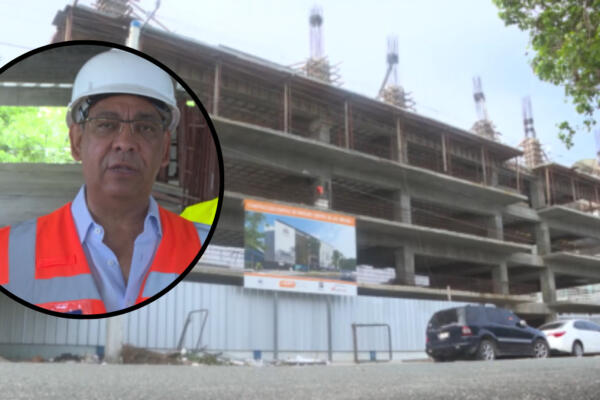 Deligne Ascención, ministro de Obras Públicas.
