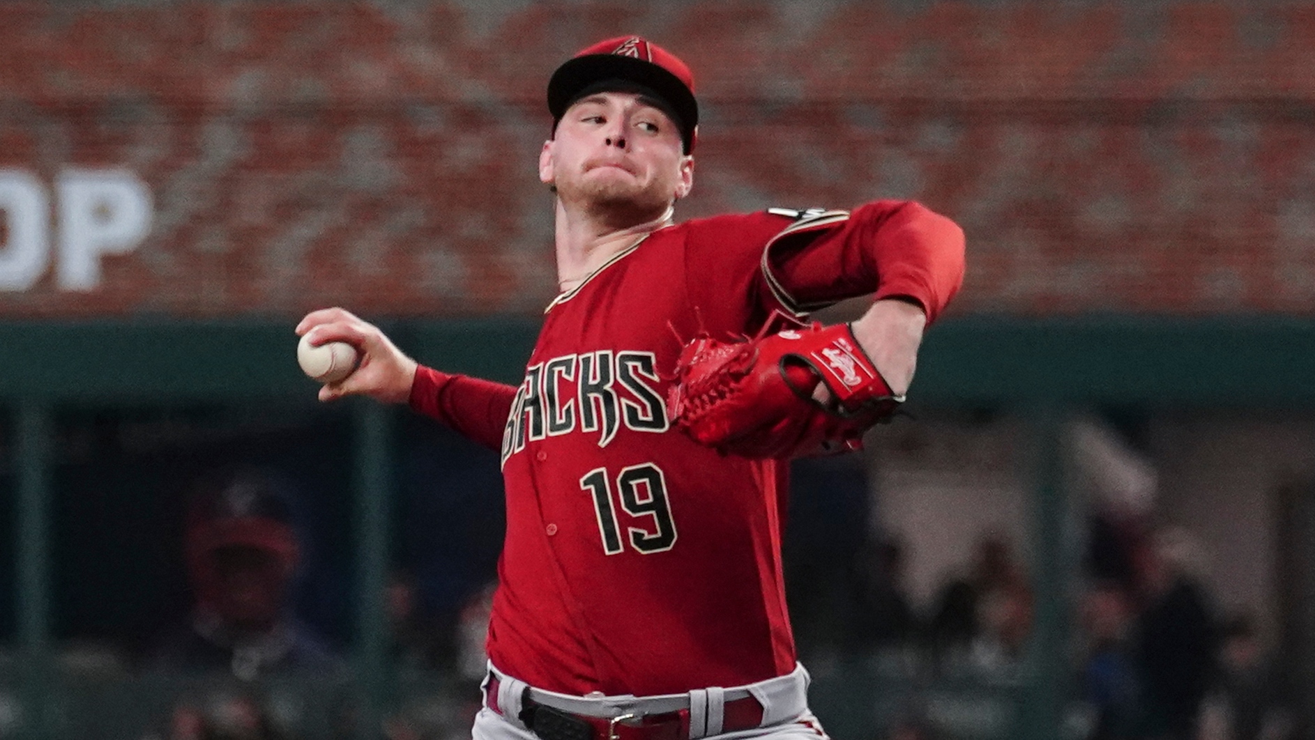 que Ryne Nelson trabajó poco más de cinco entradas sólidas para guiar este viernes a los Diamondbacks de Arizona