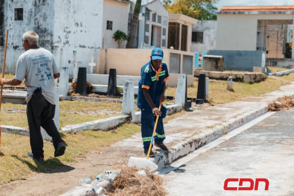 ADN refuerza el acondicionamiento de cementerios por el Día de los Padres.