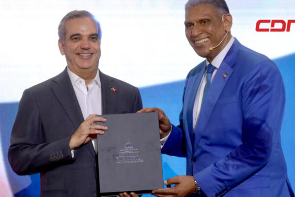 Abinader encabeza presentación de memorias institucionales del Ministerio de Interior y Policía.