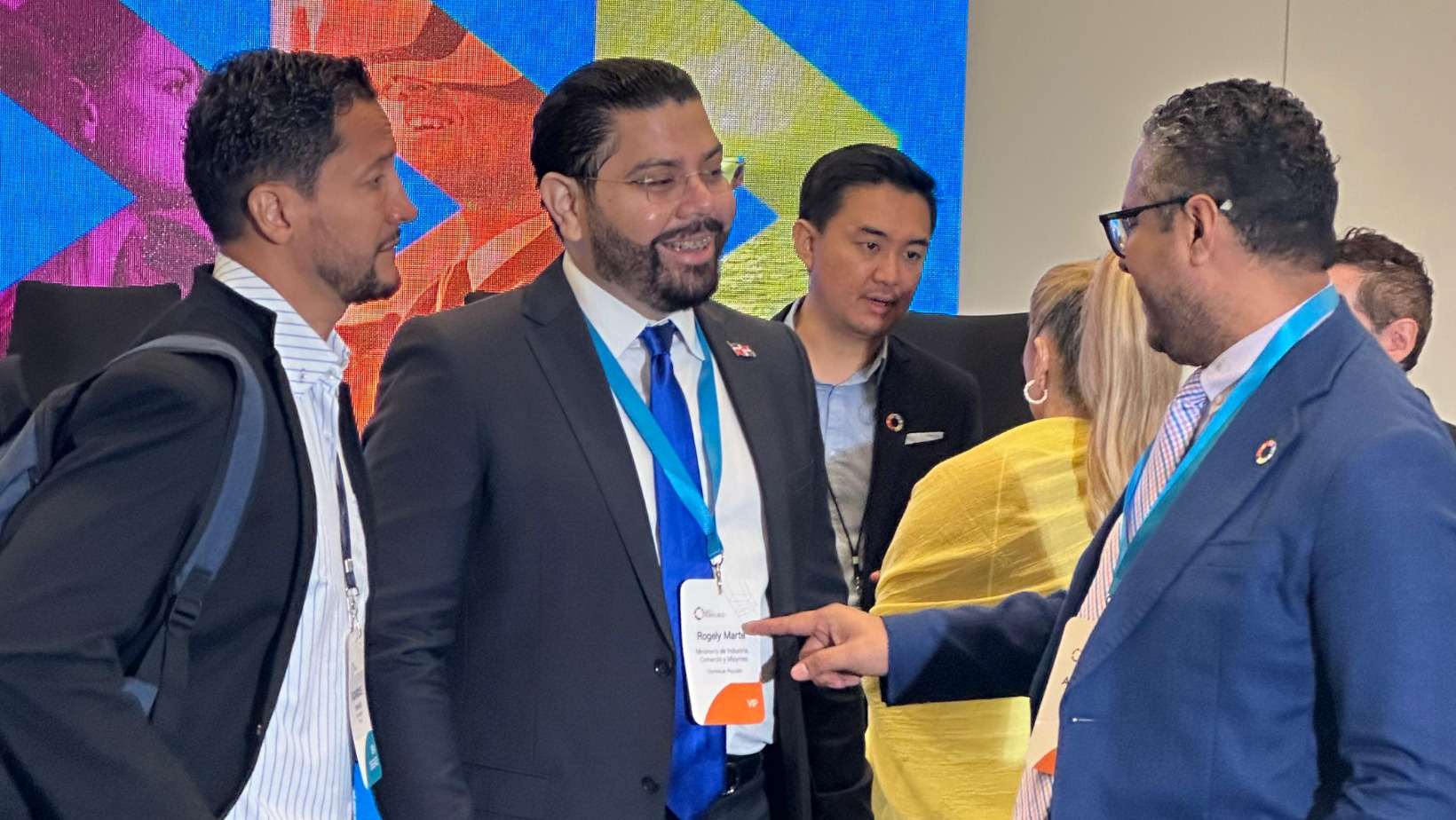 Delegación dominicana participa en el Congreso Mundial de Emprendimiento.