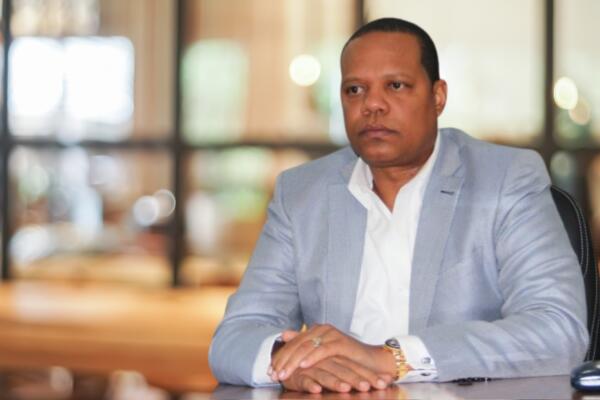 Eddy Alcántara plantea defender derechos consumidores en comercio electrónico transfronterizo