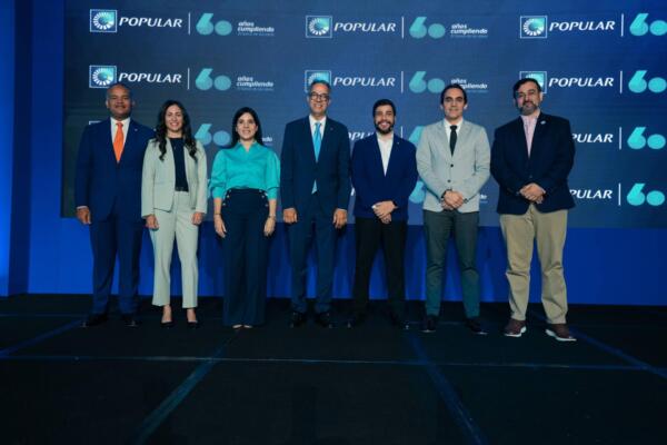 Ejecutivos del Banco Popular y de UNIBE
Foto: fuente externa