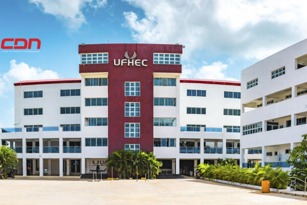Universidad Federico Henríquez y Carvajal (UFHEC) celebró con éxito su décimo sexta graduación extraordinaria