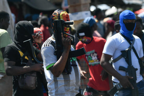 Decenas de supuestos miembros de pandillas son abatidos por la Policía de Haití. Foto fuente externa