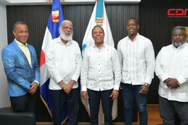 Nuevo director Intrant se reúne con transportistas