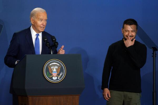 Joe Biden llama por error 