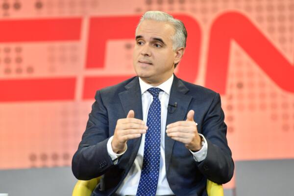 Luis Miguel de Camps, ministro de Trabajo (Félix de la Cruz)