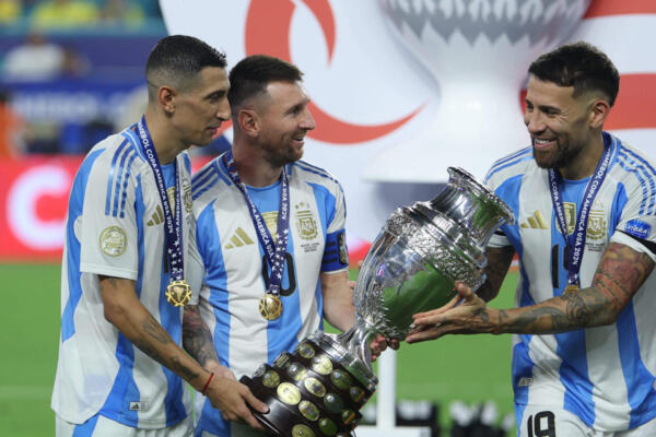Messi, Di Maria y Otamendi culminan carrera juntos con la selección argentina en grande. Foto fuente externa