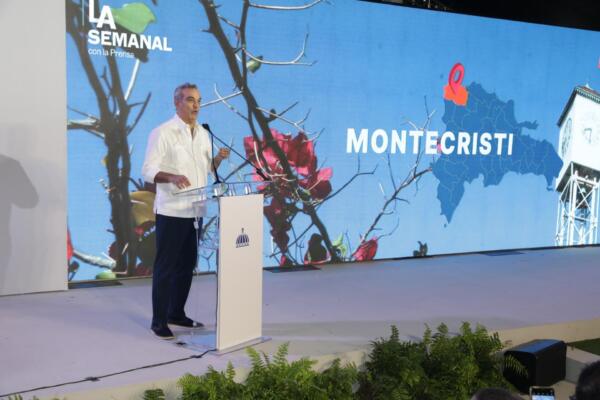 Presidente Abinader en la inauguración del muelle  auxiliar en la Bahía de Manzanillo 