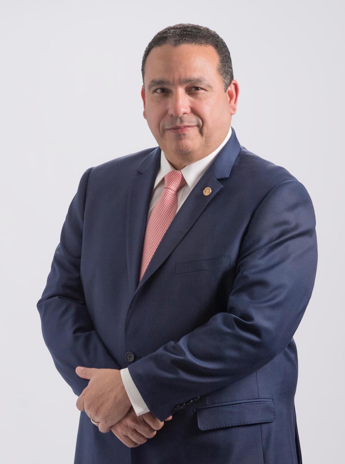 Juan Manuel Ureña asume como nuevo presidente del Banco ADEMI