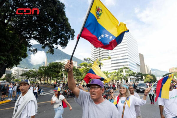 Venezolanos protestan en Caracas por resultados electorales