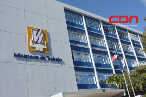 Ministerio de Trabajo y la Pontificia Universidad Católica Madre y Maestra  presentaron los resultados del plan piloto de semana laboral reducida. (foto, fuente externa)