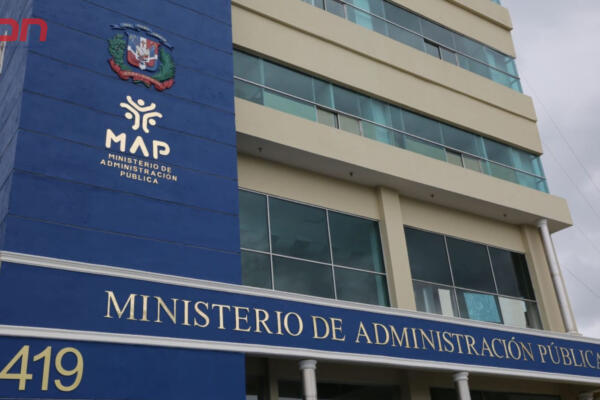 Suspenden las labores en instituciones públicas a partir de las 2 de la tarde en el gran Santo Domingo
