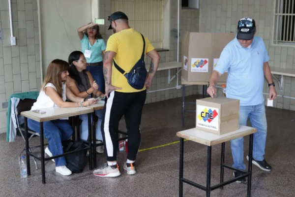 Votantes venezolanos
Foto: Agencia EFE