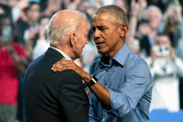 La presión sobre Biden, sin embargo, se ha intensificado en las últimas horas con varios medios de comunicación señalando que carece de respaldo entre figuras destacadas del partido.