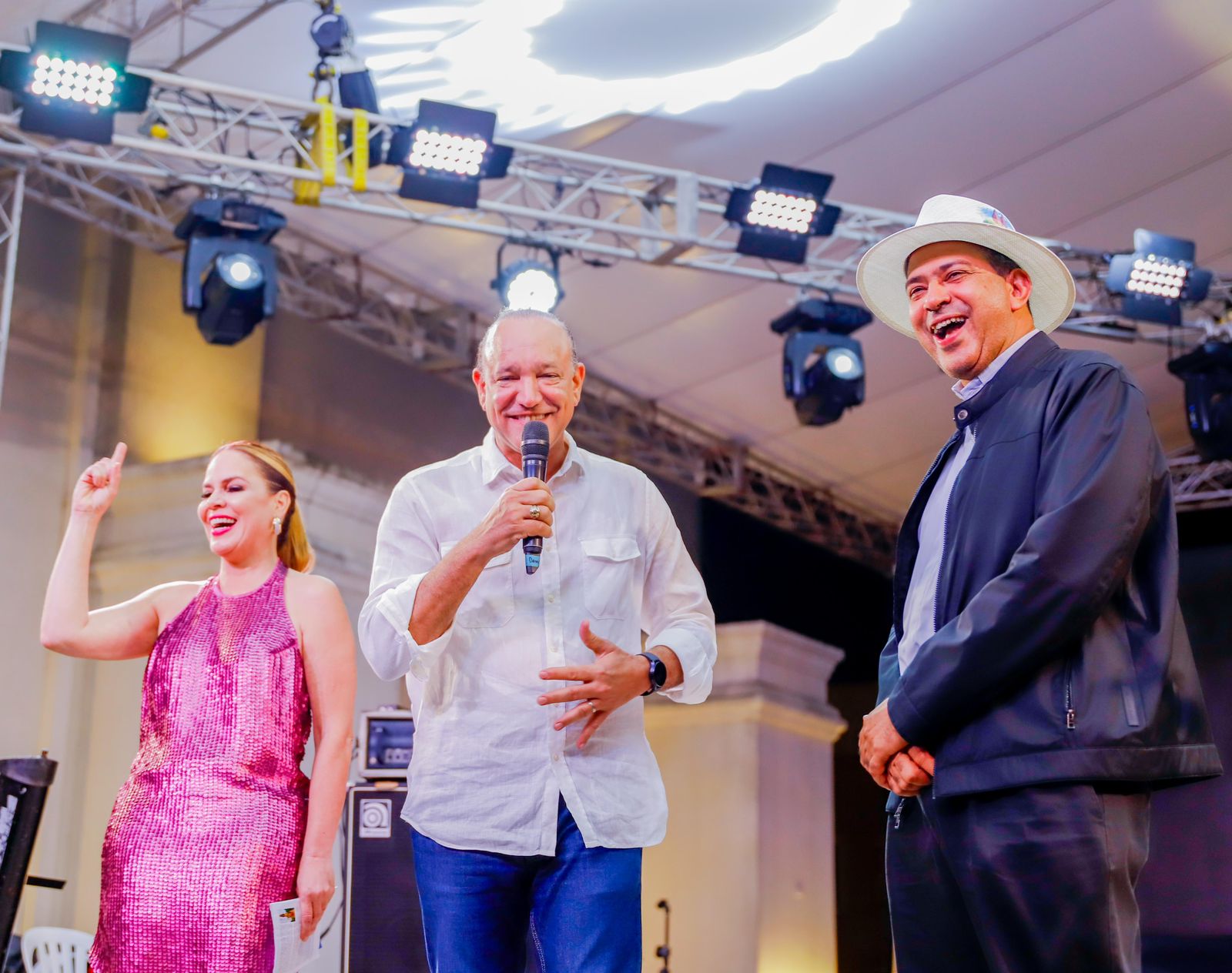 Alcalde Ulises Rodríguez en celebración de Patronales